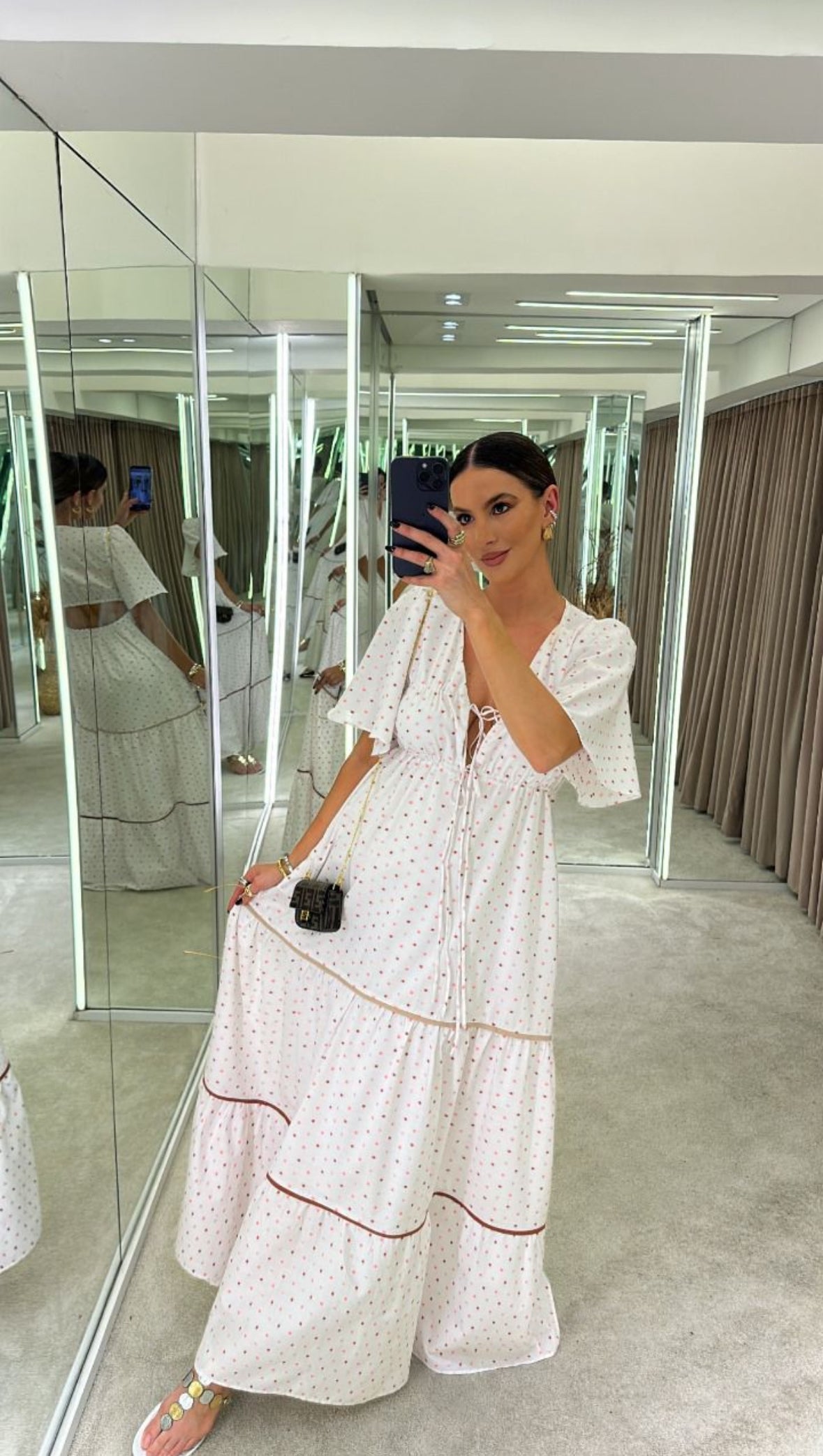 Long dress with short sleeves